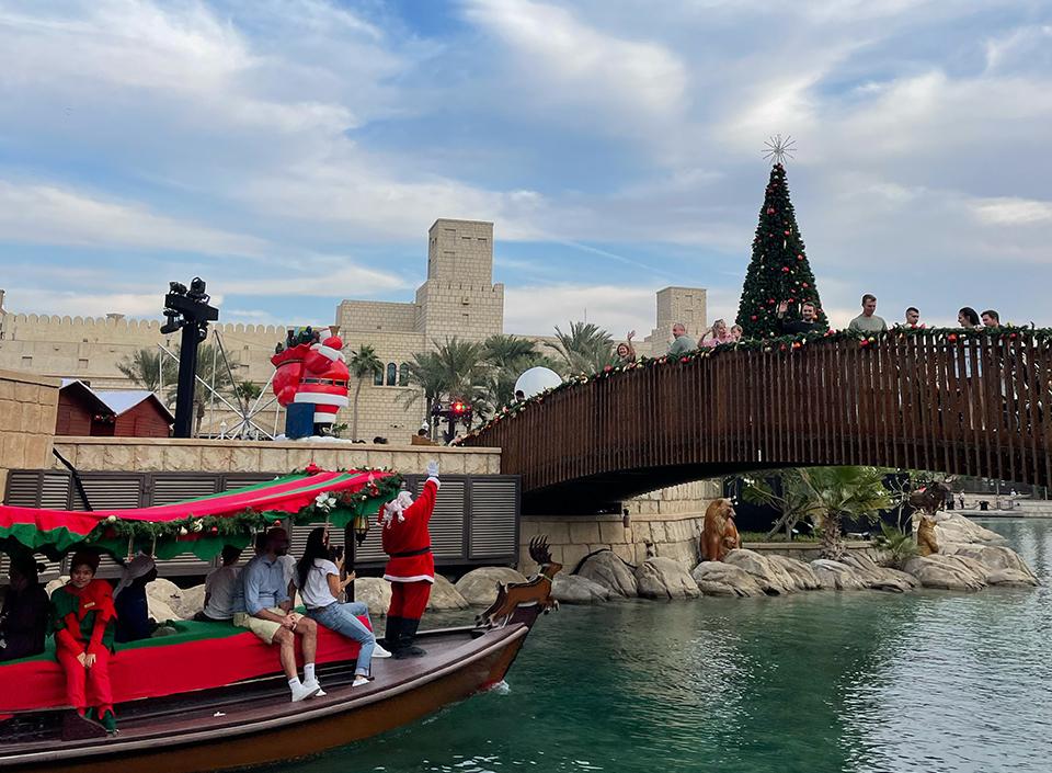 سوق مدينة المدينة الاحتفالي