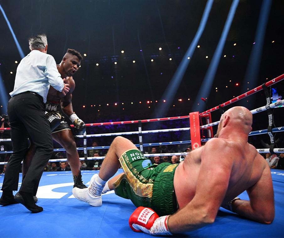 فيوري ضد نغانو | أبرز القتالات