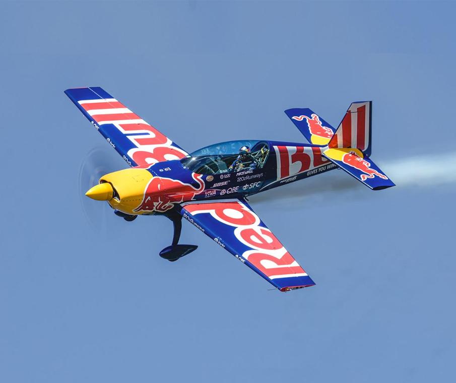 الطائرة البهلوانية