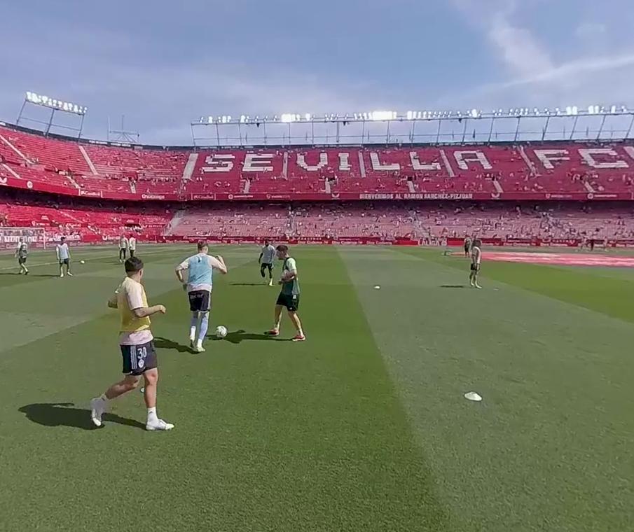 سانشيز بيزخوان يجري عمليات الإحماء